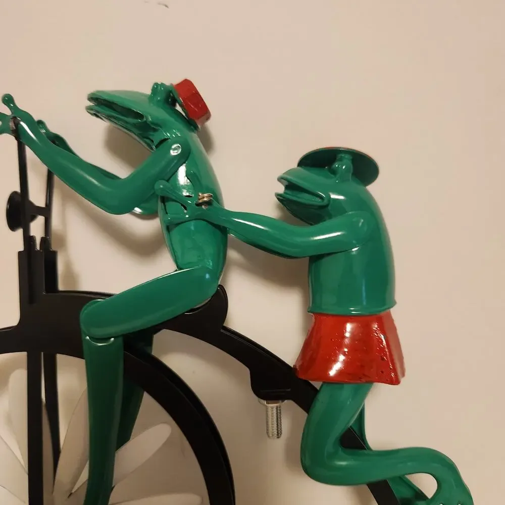 Vintage Bicycle Yard Lawn Windmill Decoration Frog Bicycle Model Garden Decor